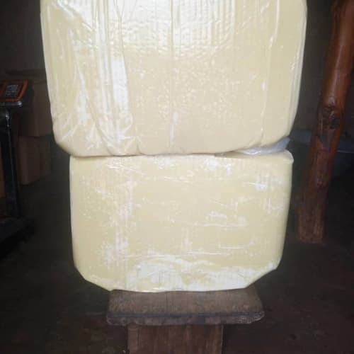 Solid Sugarcane Jaggery Blocks for Wholesale and Food Processing