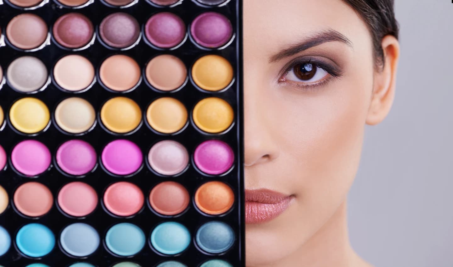 Foundations & Tinted Moisturisers (Liquid, Serum, BB/CC Creams, Mineral Powder, Pressed, Stick)